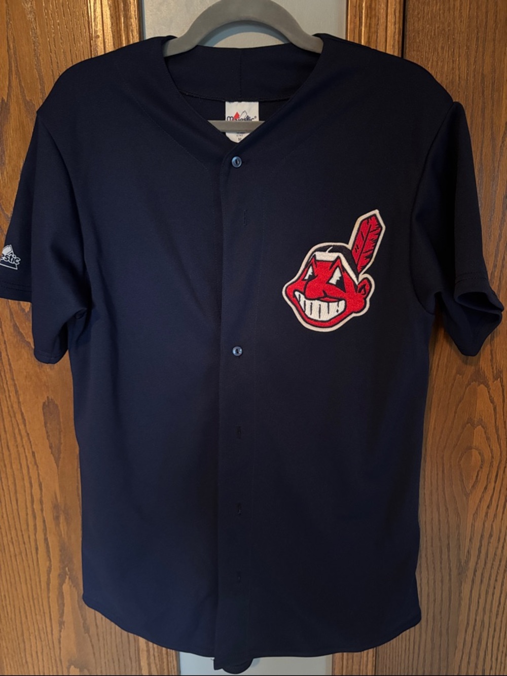 Vintage Majestic Cleveland Indians jersey with Red and White embroidered Logo